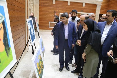 بازدید رئیس سازمان بهزیستی کشور از نمایشگاه نقاشی معلولان توانیاب توانمند استان مازندران