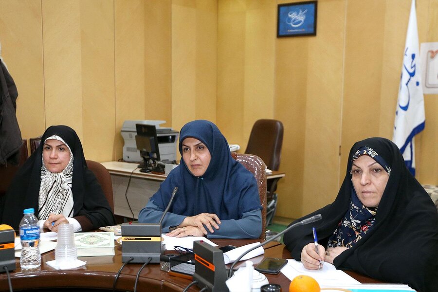 نشست فراکسیون زنان مجلس با حضور معاون وزیر دادگستری
